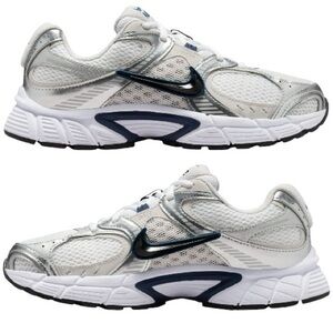 Nike V5 RNR Women’s Sneakers